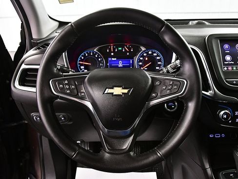Used 2020 Chevrolet Equinox LT image 18