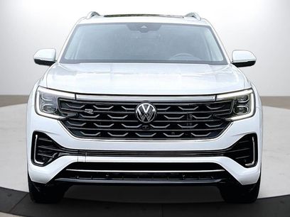Used 2024 Volkswagen Atlas SEL Premium R-Line