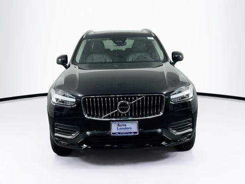 Used 2023 Volvo XC90 B5 Core AWD/4WD image 2
