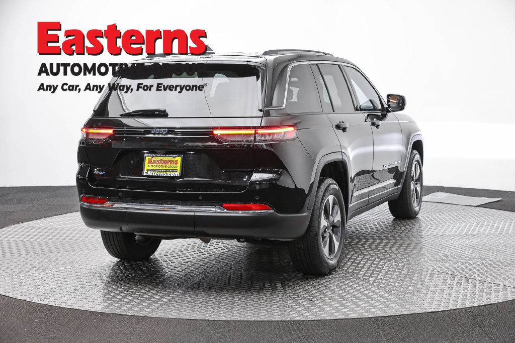 Used 2023 Jeep Grand Cherokee 4WD 4xe image 6