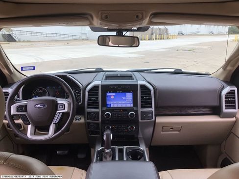 Used 2018 Ford F150 Lariat w/ Equipment Group 502A Luxury AWD/4WD image 12