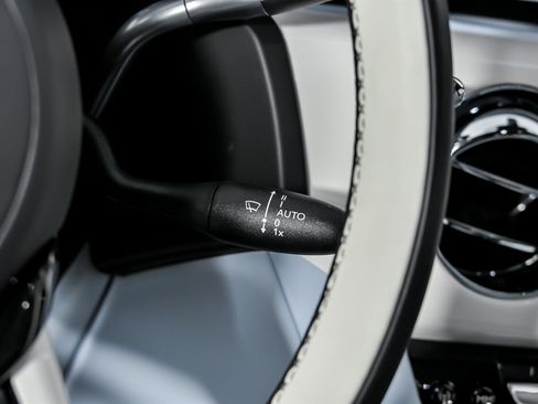 Used 2023 Rolls-Royce Ghost image 33