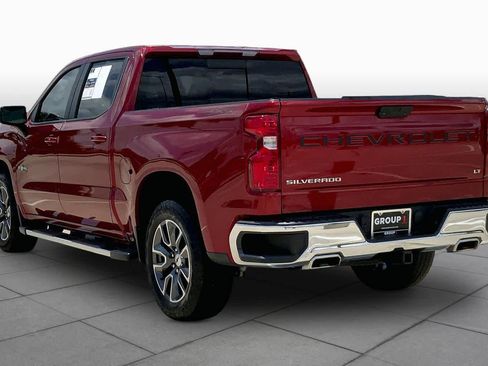 Used 2022 Chevrolet Silverado 1500 LT AWD/4WD image 12
