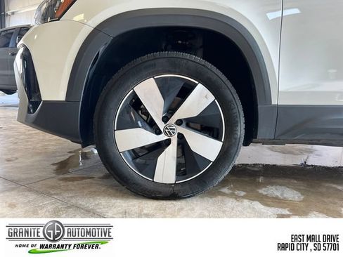 Used 2025 Volkswagen Taos S AWD/4WD image 27