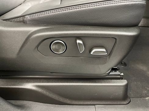 Certified 2024 GMC Yukon Denali AWD/4WD image 8