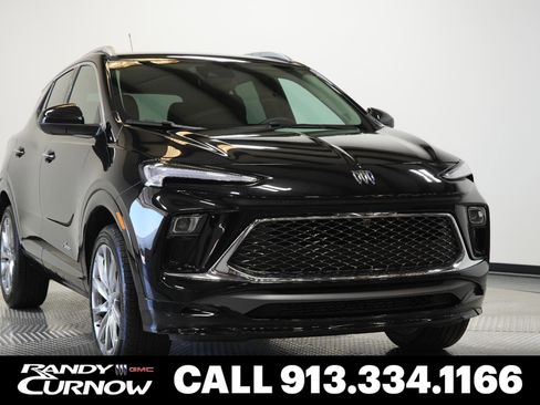 Used 2026 Buick Encore GX Avenir w/ Avenir Technology Package AWD/4WD image 1