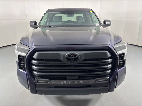 Used 2022 Toyota Tundra SR5 w/ Convenience Package RWD image 3