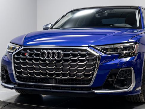 Used 2023 Audi S8 4.0T quattro image 75