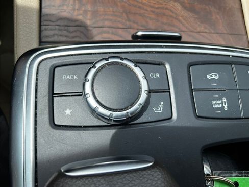 Used 2015 Mercedes-Benz GL 450 4MATIC image 48