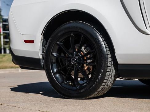 Used 2010 Ford Mustang GT Premium image 57