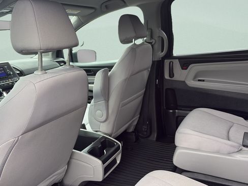 Used 2022 Honda Odyssey LX image 25