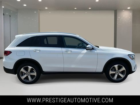 Used 2022 Mercedes-Benz GLC 300 4MATIC w/ Premium Package Lite image 6