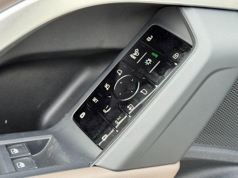 New 2025 Audi Q5 Premium Plus image 12