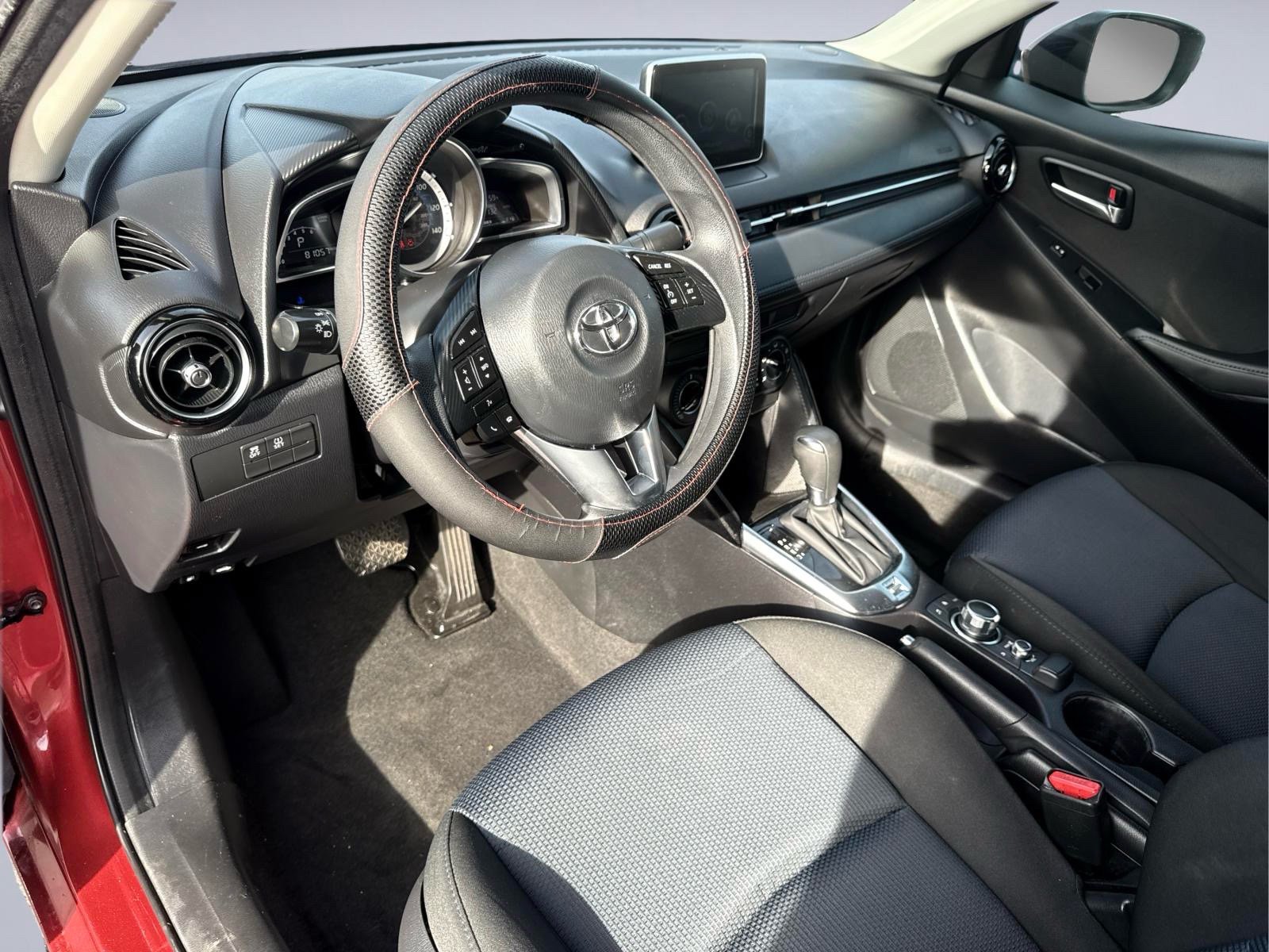 Used 2018 Toyota Yaris iA FWD image 12