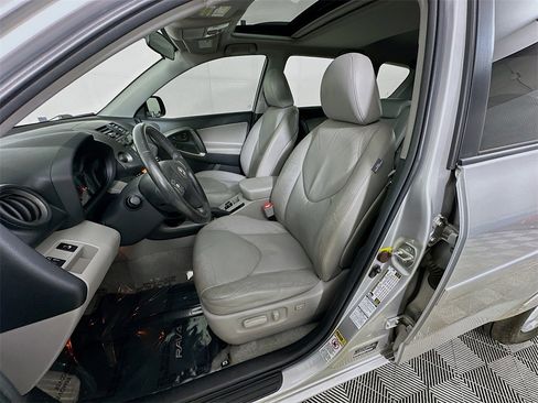 Used 2011 Toyota RAV4 Limited image 23