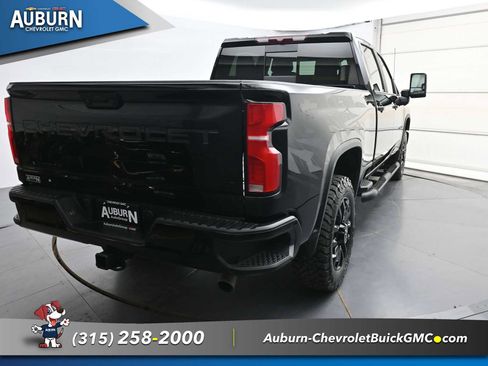 Used 2025 Chevrolet Silverado 2500 LT w/ Trail Boss Package AWD/4WD image 16