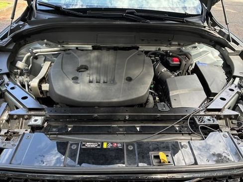 Used 2023 Volvo XC60 B5 Plus w/ Climate Package FWD image 19