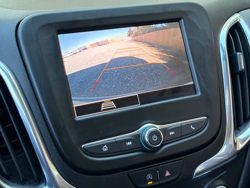 Used 2023 Chevrolet Equinox LT image 8