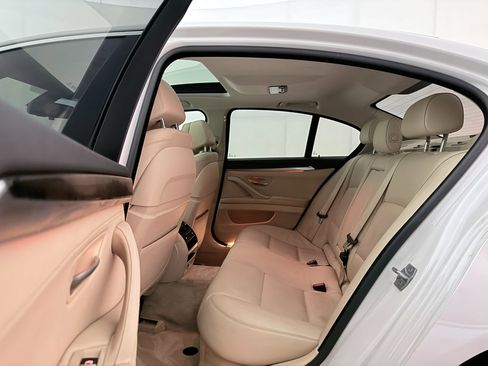 Used 2014 BMW 535i xDrive Sedan image 19