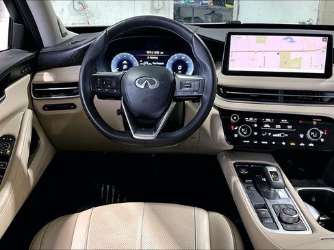 Certified 2025 INFINITI QX60 Sensory image 17