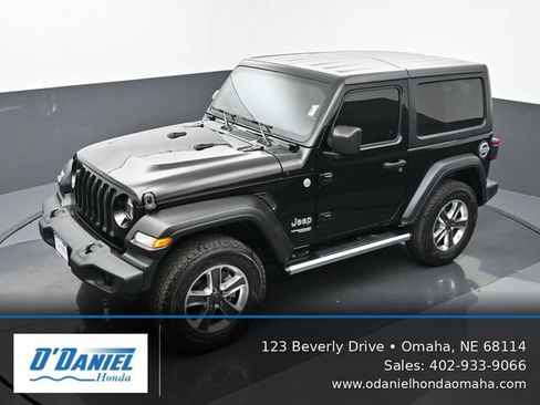 Used 2021 Jeep Wrangler Sport AWD/4WD image 16