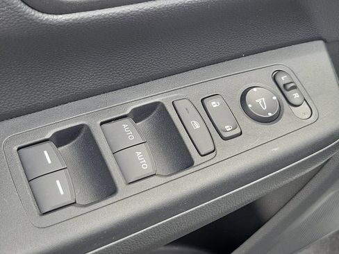 Used 2025 Honda CR-V Sport image 22