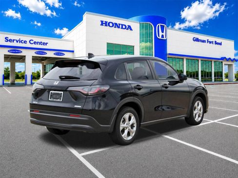 Used 2024 Honda HR-V LX image 7