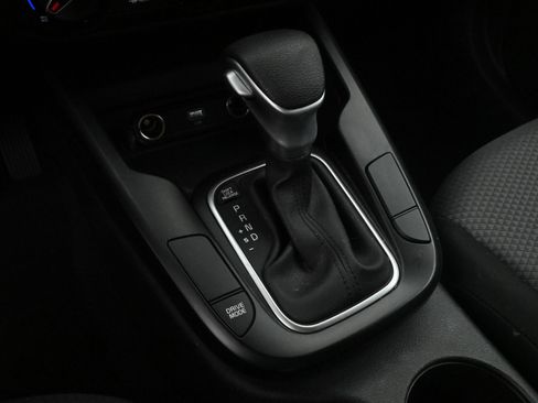 Used 2025 Kia Soul LX FWD image 17