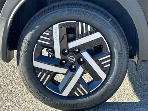 New 2026 Nissan Kicks SV image 7