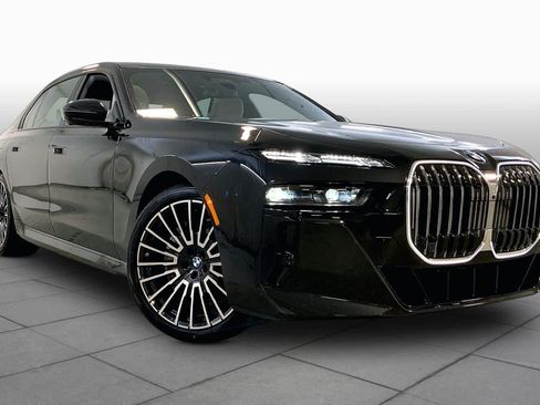 New 2026 BMW 740i xDrive w/ Executive Package AWD/4WD image 2