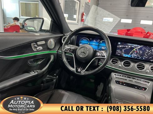Used 2022 Mercedes-Benz E 350 4MATIC Sedan image 27