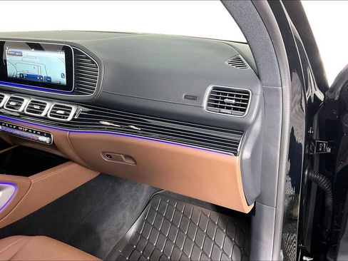 Used 2026 Mercedes-Benz GLS 450 4MATIC image 13