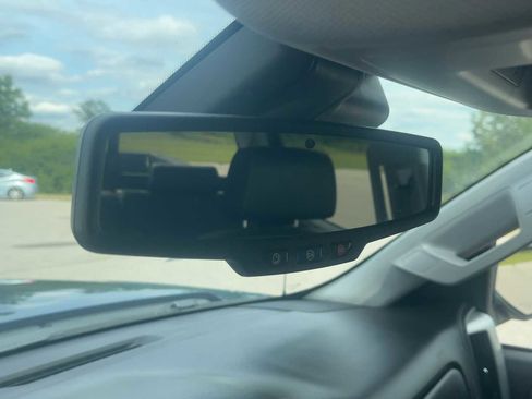 Used 2018 GMC Sierra 1500 SLT AWD/4WD image 9