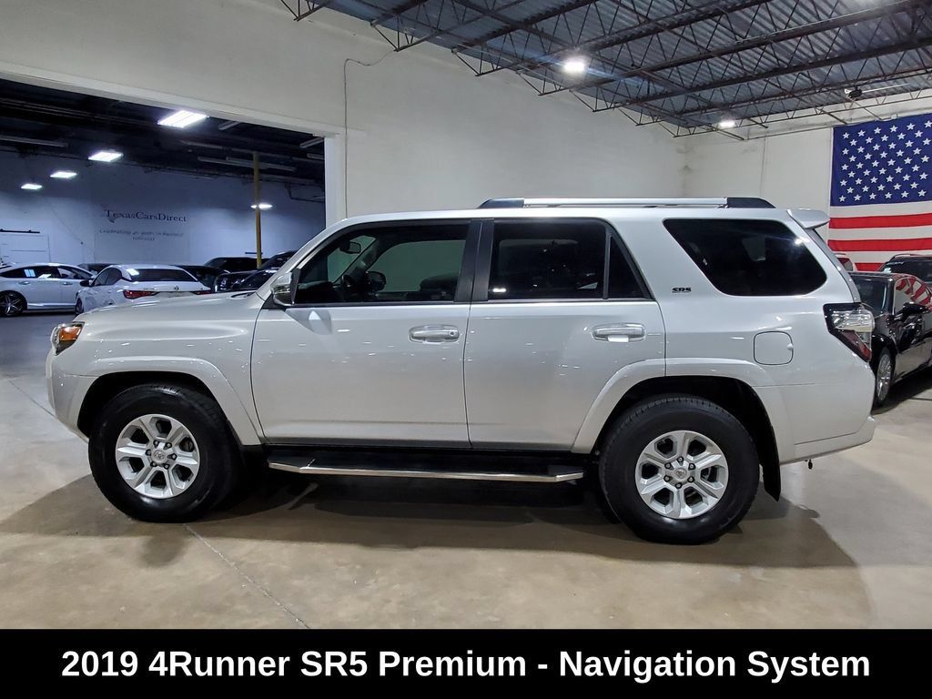 Used 2019 Toyota 4Runner SR5 Premium RWD image 12