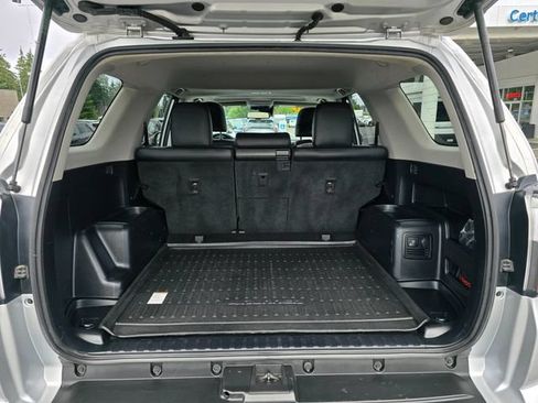 Used 2021 Toyota 4Runner TRD Off-Road Premium w/ Moonroof Package AWD/4WD image 17