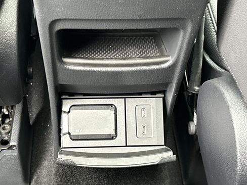 New 2026 Mercedes-Benz GLB 250 image 37