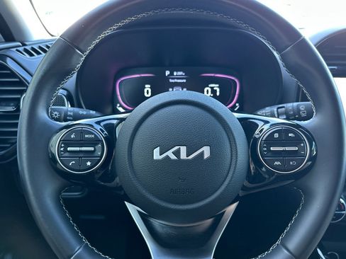 Used 2023 Kia Soul GT-Line image 24