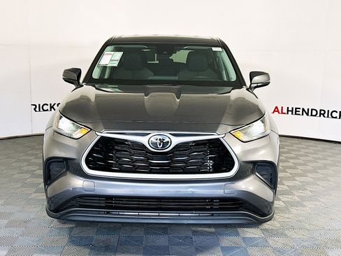 Used 2022 Toyota Highlander L image 8