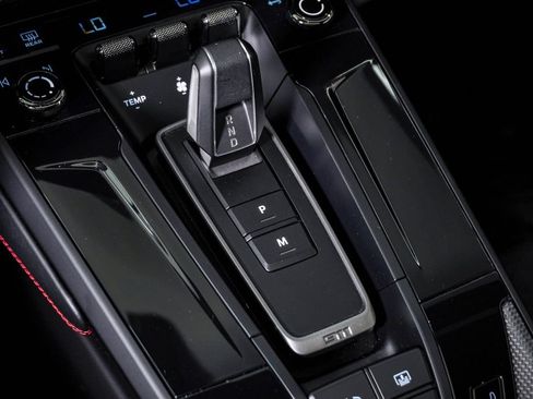 Certified 2025 Porsche 911 Carrera GTS RWD image 28