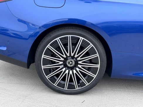 Used 2024 Mercedes-Benz CLE 300 4MATIC Coupe image 17