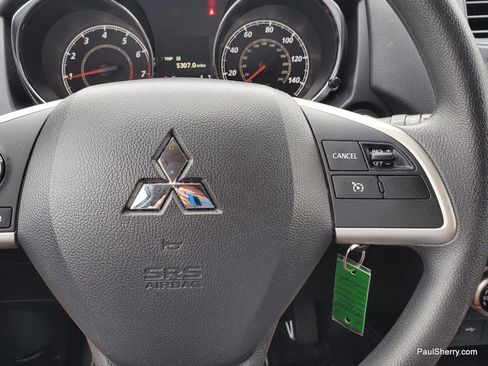 Used 2025 Mitsubishi Outlander Sport SE AWD/4WD image 25