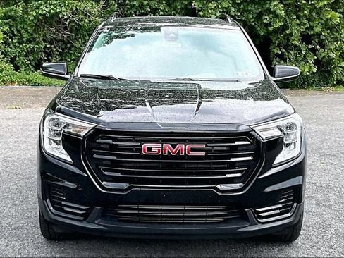 Used 2022 GMC Terrain SLE w/ Driver Convenience Package AWD/4WD image 5