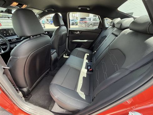 Used 2021 Kia Forte GT-Line FWD image 11