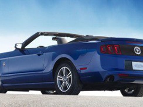 Used 2014 Ford Mustang Premium w/ Comfort Package RWD image 1