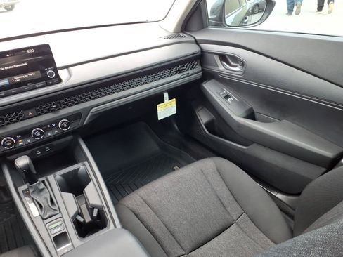 Certified 2023 Honda Accord LX image 18