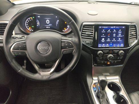 Used 2019 Jeep Grand Cherokee Altitude RWD image 22