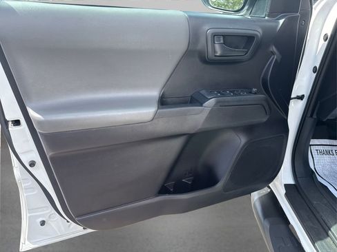 Used 2020 Toyota Tacoma SR AWD/4WD image 24