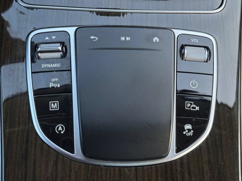 Used 2021 Mercedes-Benz GLC 300 4MATIC image 33