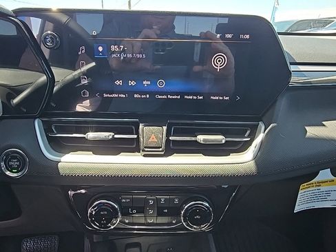 New 2025 Chevrolet TrailBlazer LT w/ Convenience Package image 18