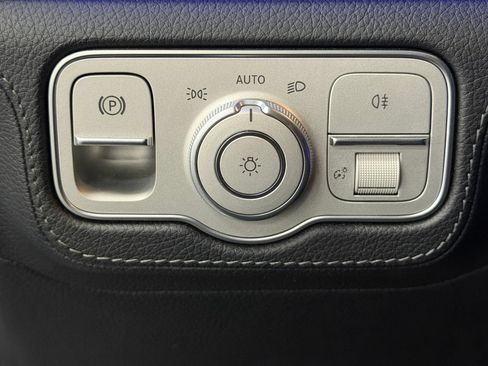 Used 2024 Mercedes-Benz GLE 450 4MATIC image 31